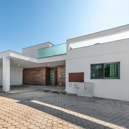 Linda V3 Lote 67 - Vip By Interhome *